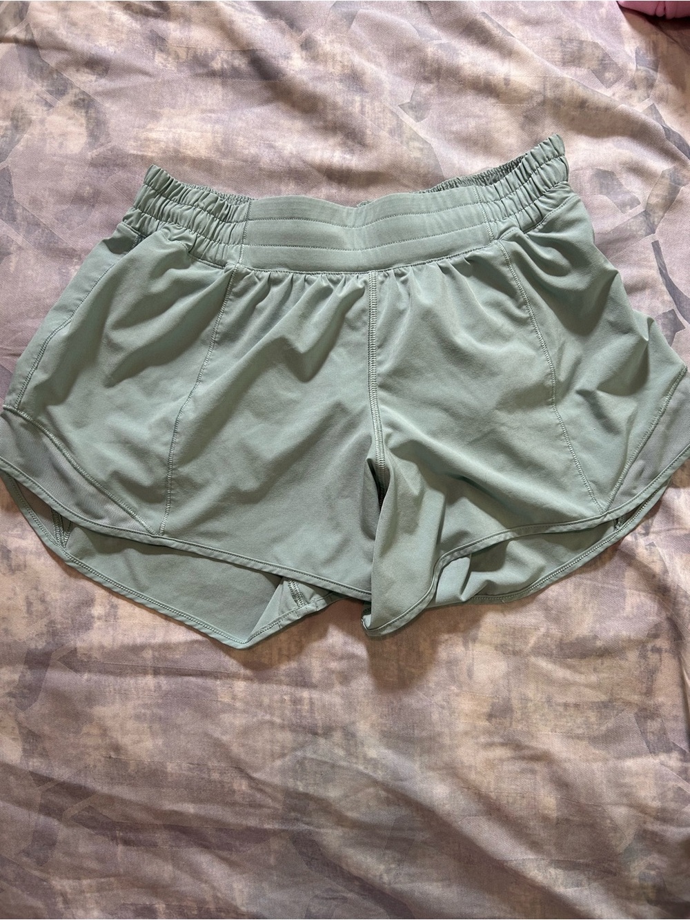Women's Size 8 Lulu shorts